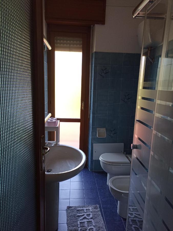 Appartamento Per 4 Persone Al Poetto Di กาญารี ภายนอก รูปภาพ