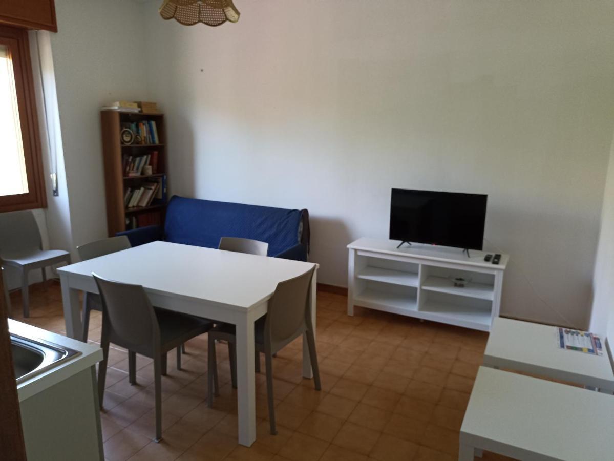 Appartamento Per 4 Persone Al Poetto Di กาญารี ภายนอก รูปภาพ
